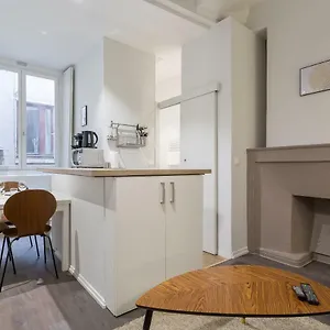Jusqua 6 Personnes Au Coeur Du Vieux Appartement Lyon